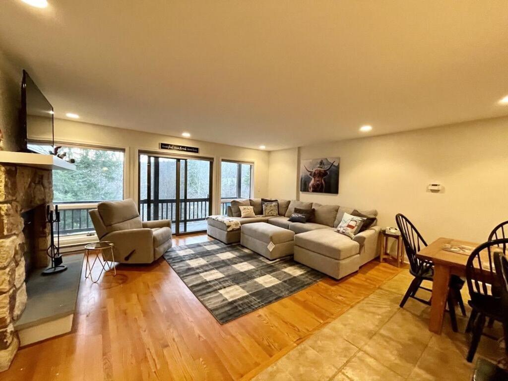 Newly Remodeled Four Bedroom All Season Condo W Mountain Views East Jewett Εξωτερικό φωτογραφία