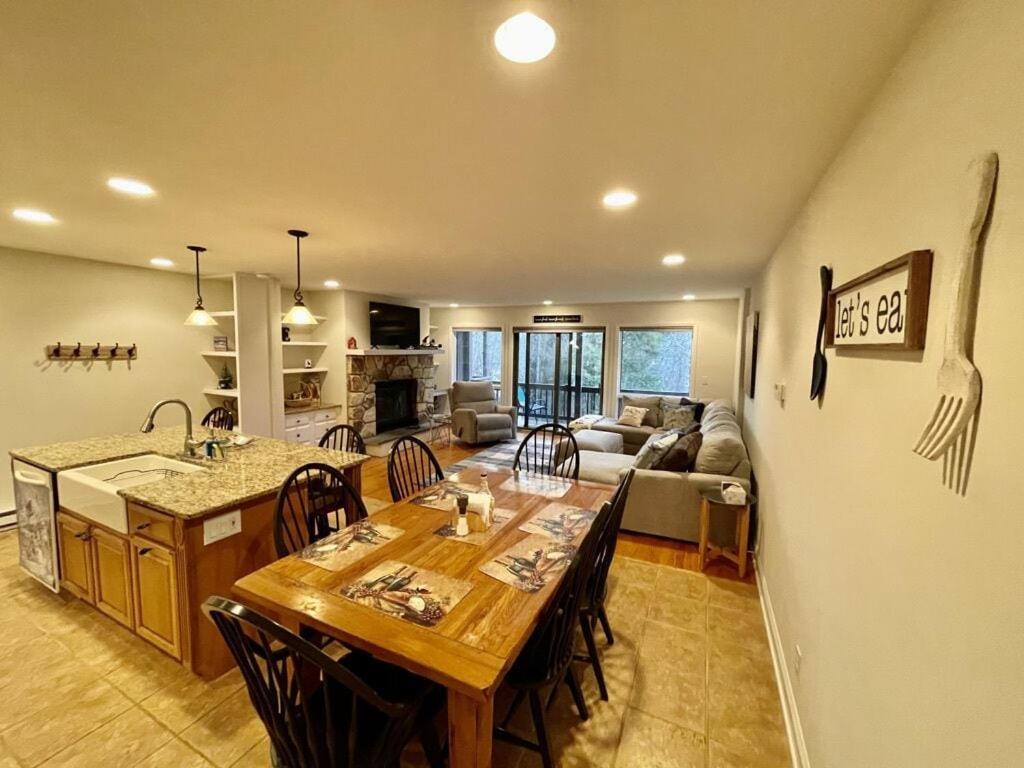 Newly Remodeled Four Bedroom All Season Condo W Mountain Views East Jewett Εξωτερικό φωτογραφία